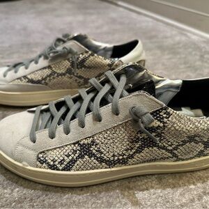 P448 Gray and Black Snake Print Sneakers